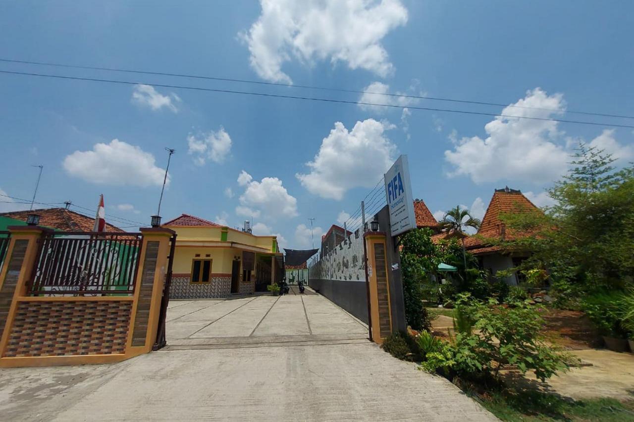 Homestay Fifa Syariah Pati Near Rsud Raa Soewondo Esterno foto