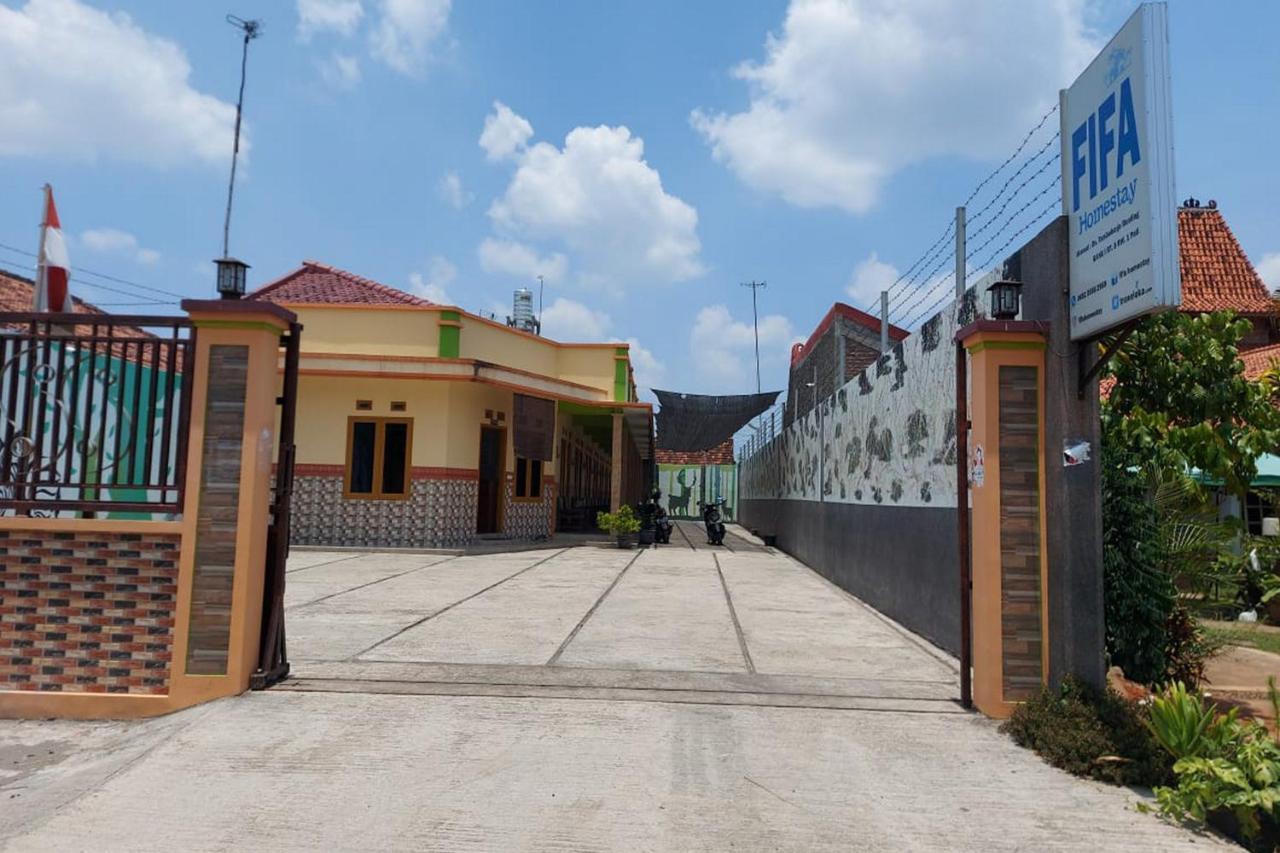 Homestay Fifa Syariah Pati Near Rsud Raa Soewondo Esterno foto