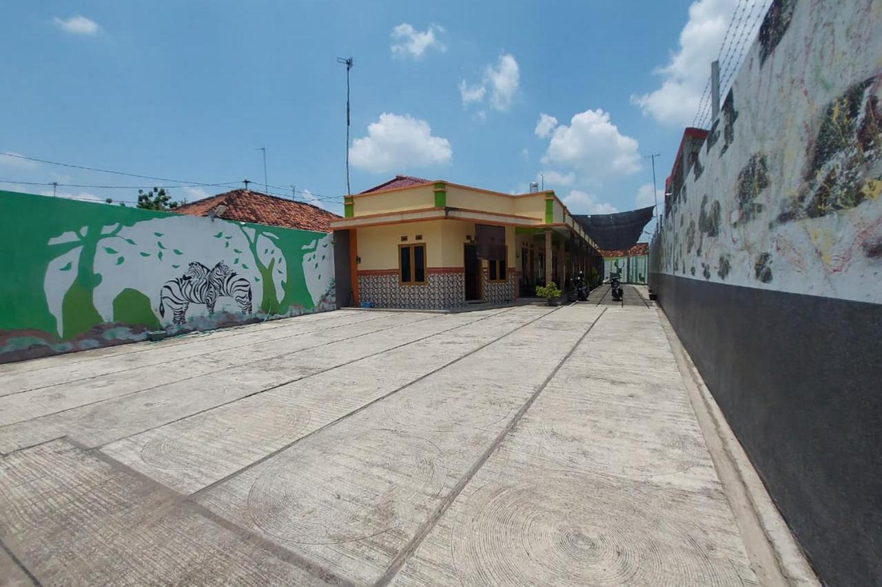 Homestay Fifa Syariah Pati Near Rsud Raa Soewondo Esterno foto